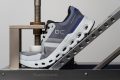 On Cloudrunner 2 Flexibility / Stiffness