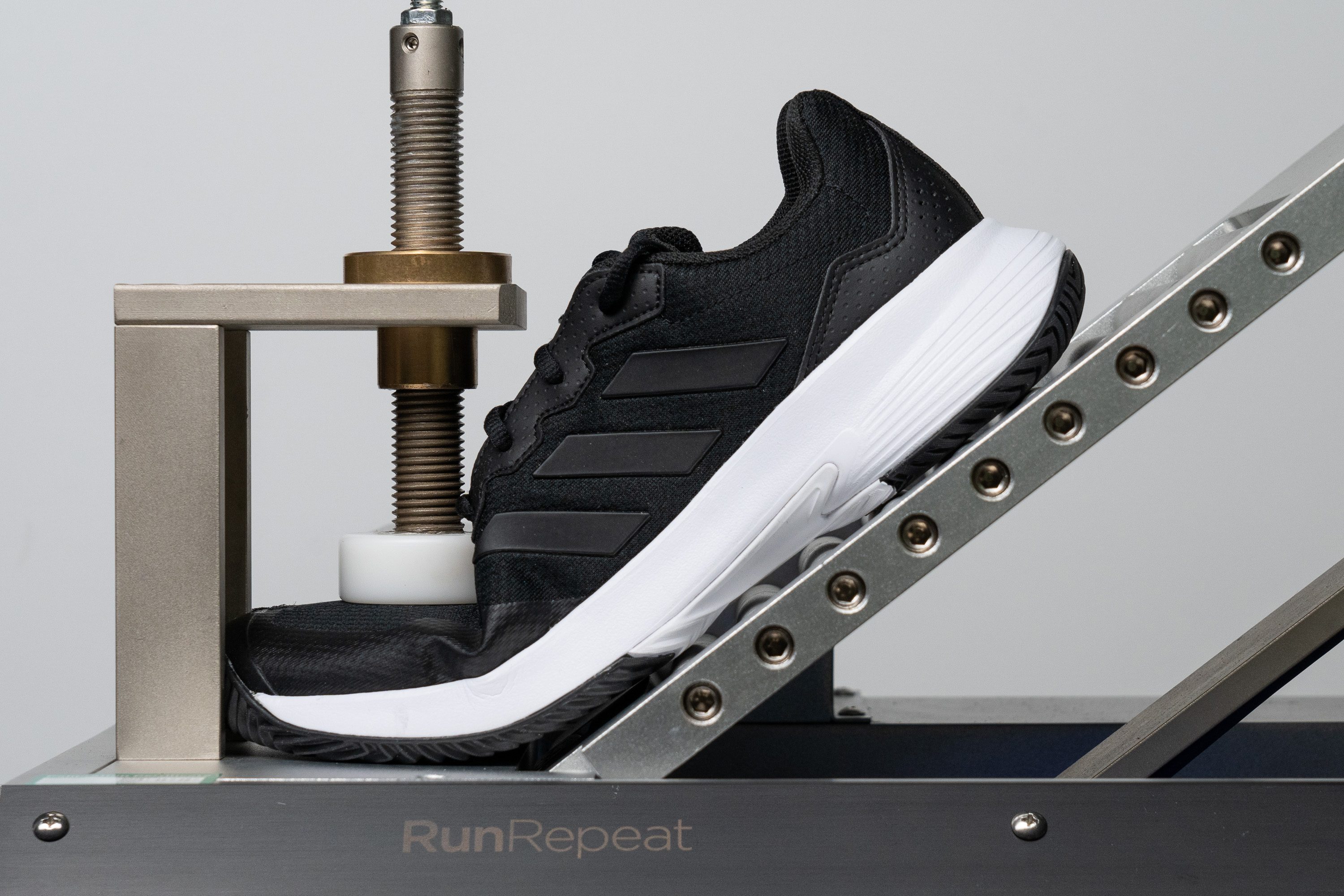 Adidas Gamecourt 2.0 Flexibility / Stiffness