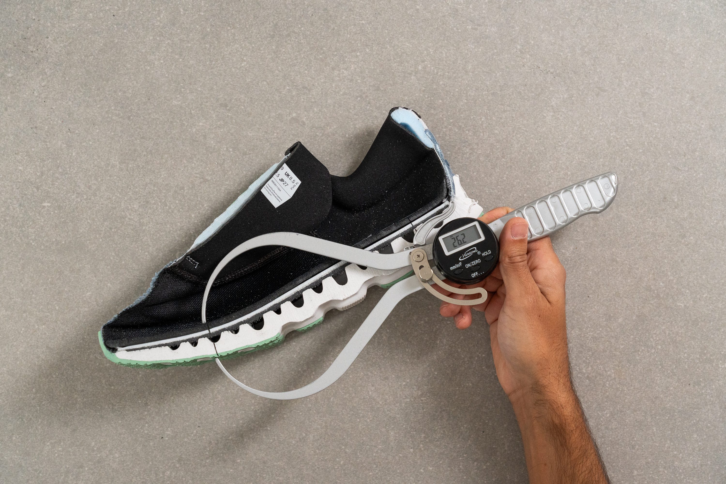 On Cloudstratus 3 Forefoot stack