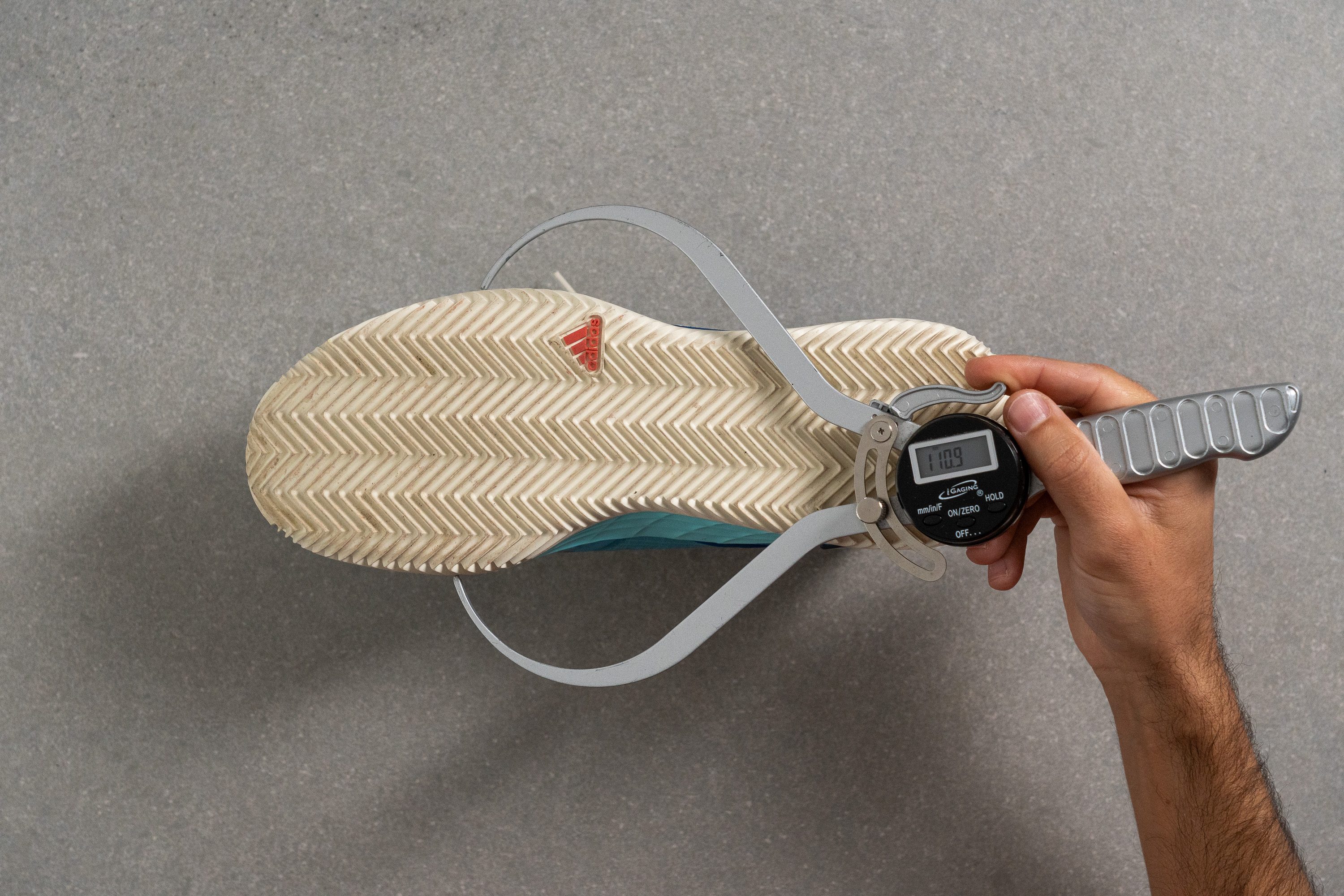 Adidas Adizero Ubersonic 4.1 Midsole width in the forefoot
