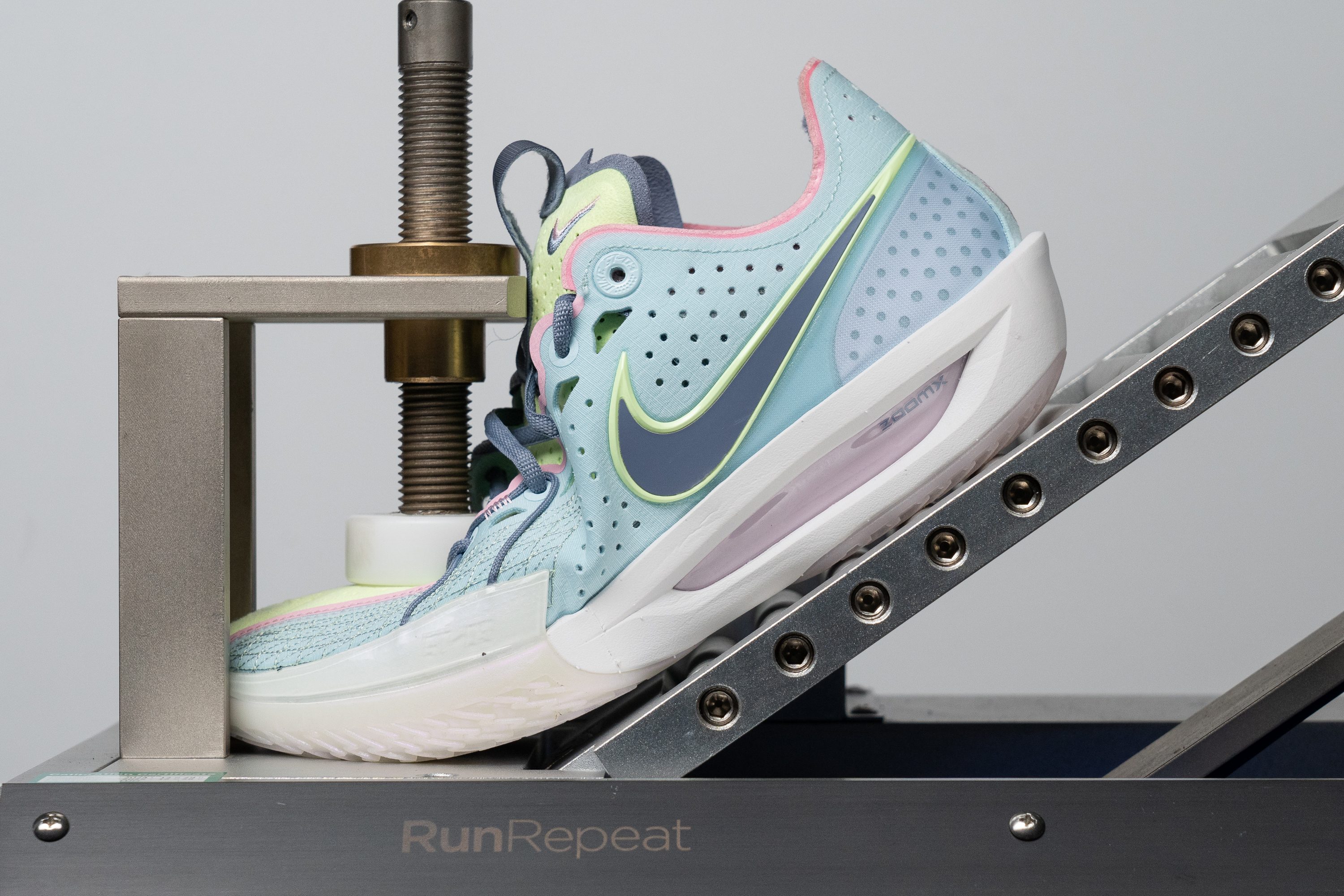 Nike G.T. Cut 3 Flexibility / Stiffness
