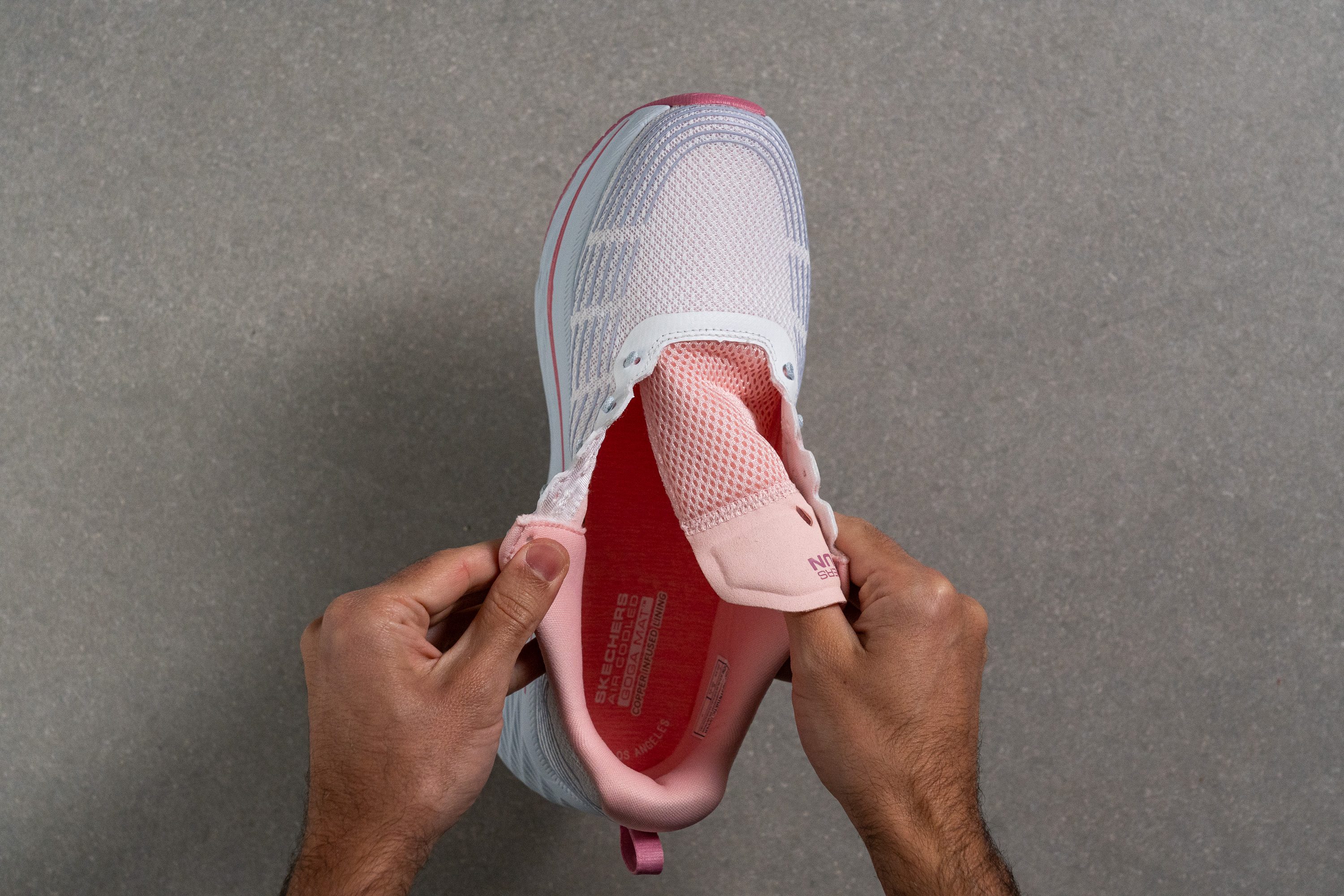 Skechers Max Cushioning Elite 2.0 Tongue: gusset type