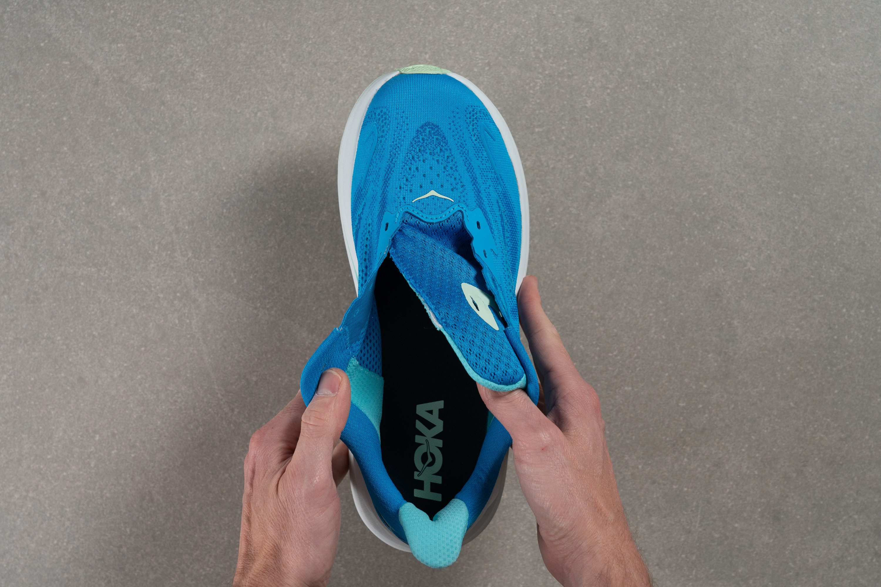 Hoka Clifton 10 Tongue: gusset type