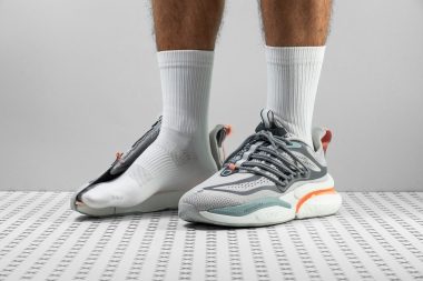 Adidas Alphaboost V1