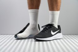 Nike Revolution 7